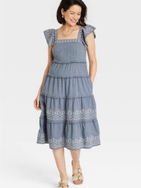 Knox Rose Blue Tiered Midi Dress with White Embroidery